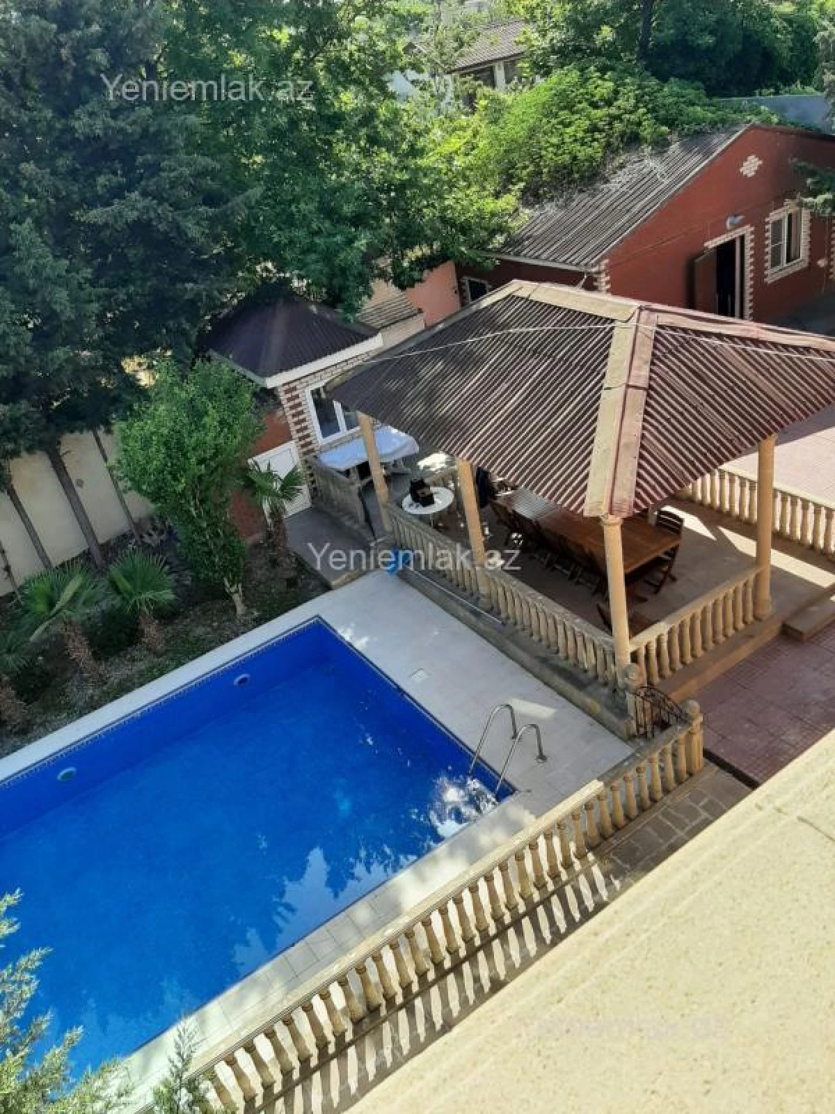 Satılır 6 otaqlı həyət evi 350 m²