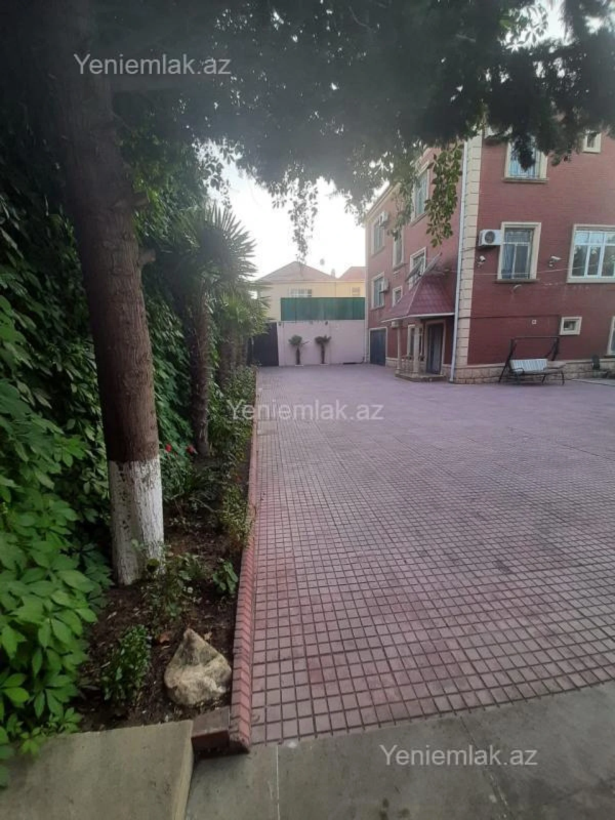 Satılır 6 otaqlı həyət evi 350 m²