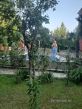 Satılır 6 otaqlı həyət evi 350 m²