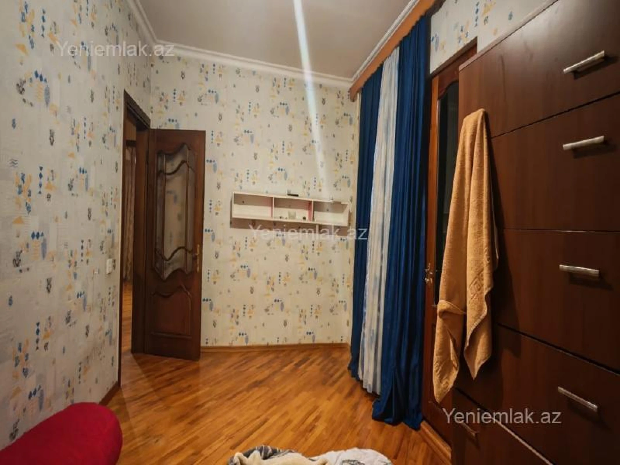 Satılır 3 otaqlı köhnə tikili 80 m²