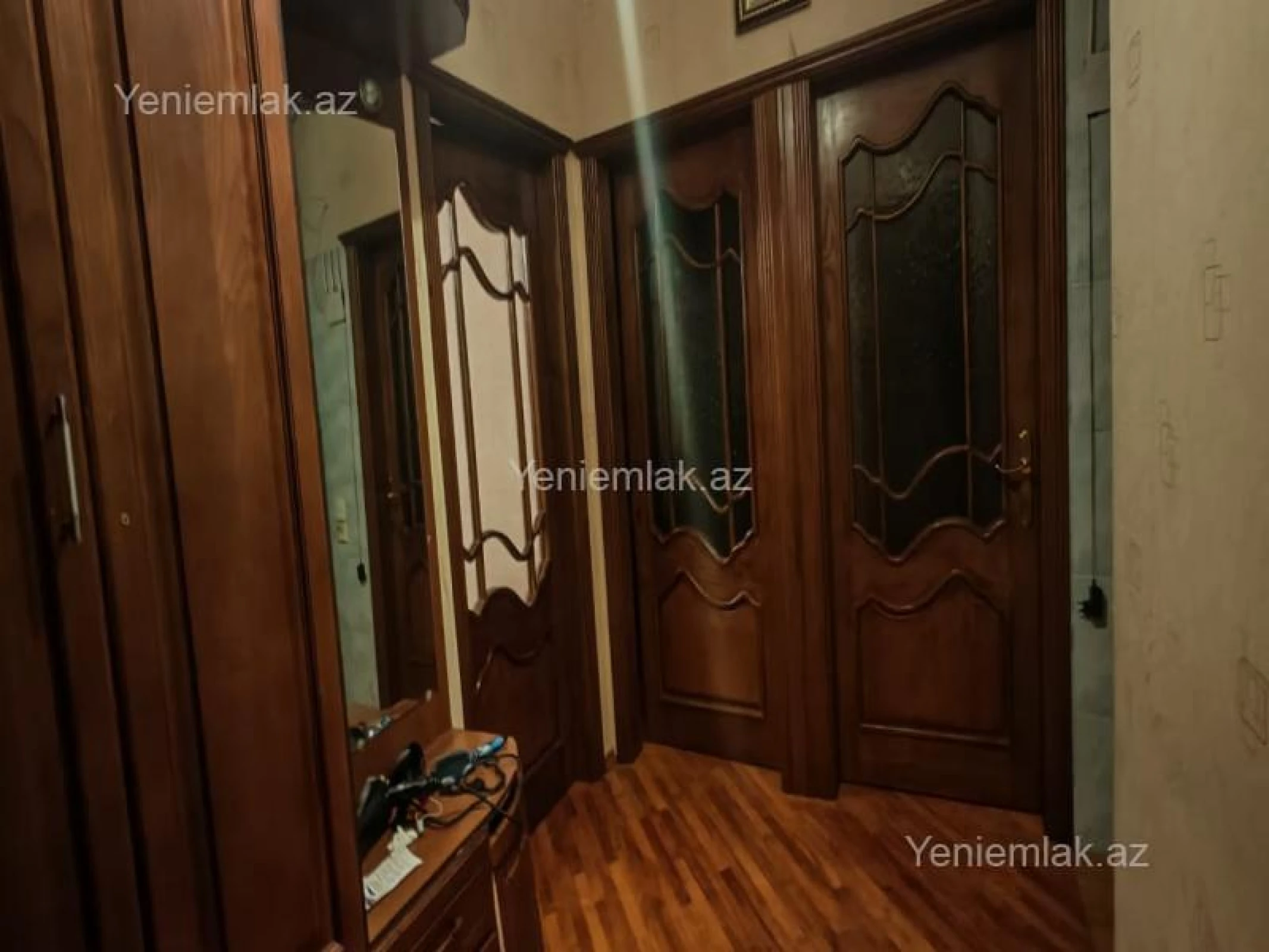 Satılır 3 otaqlı köhnə tikili 80 m²