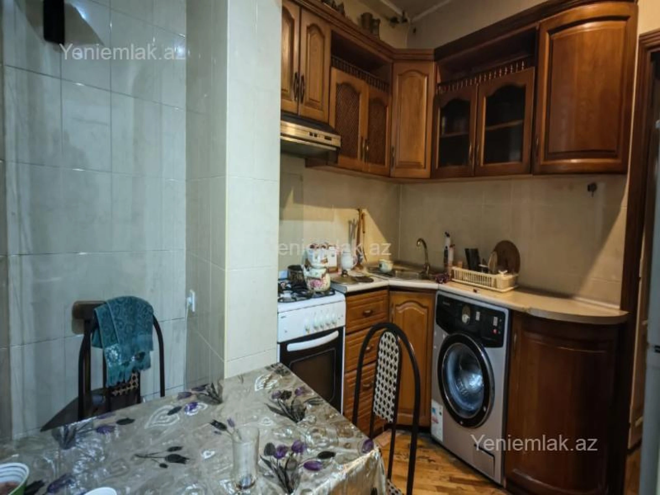 Satılır 3 otaqlı köhnə tikili 80 m²