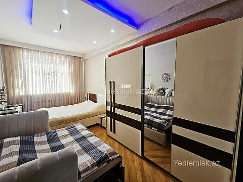 Satılır 2 otaqlı yeni tikili 70 m²