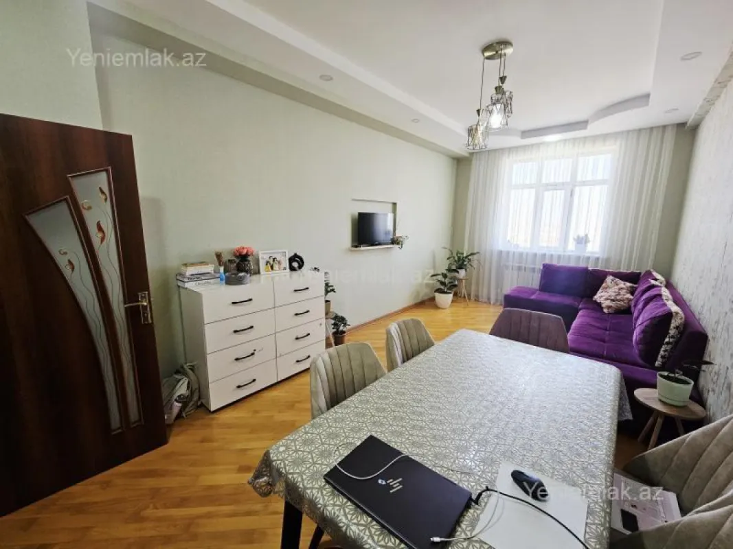 Satılır 2 otaqlı yeni tikili 70 m²