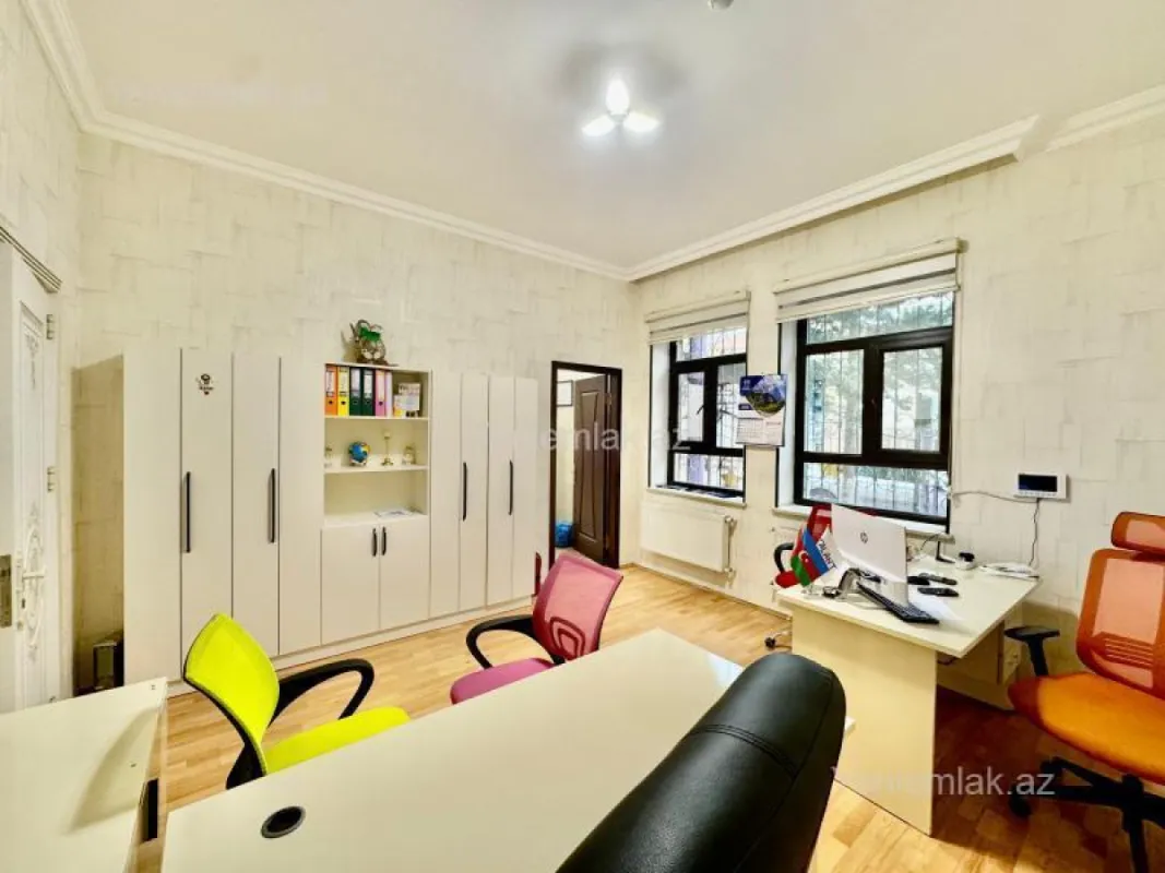 Satılır 16 otaqlı obyekt 2000 m²