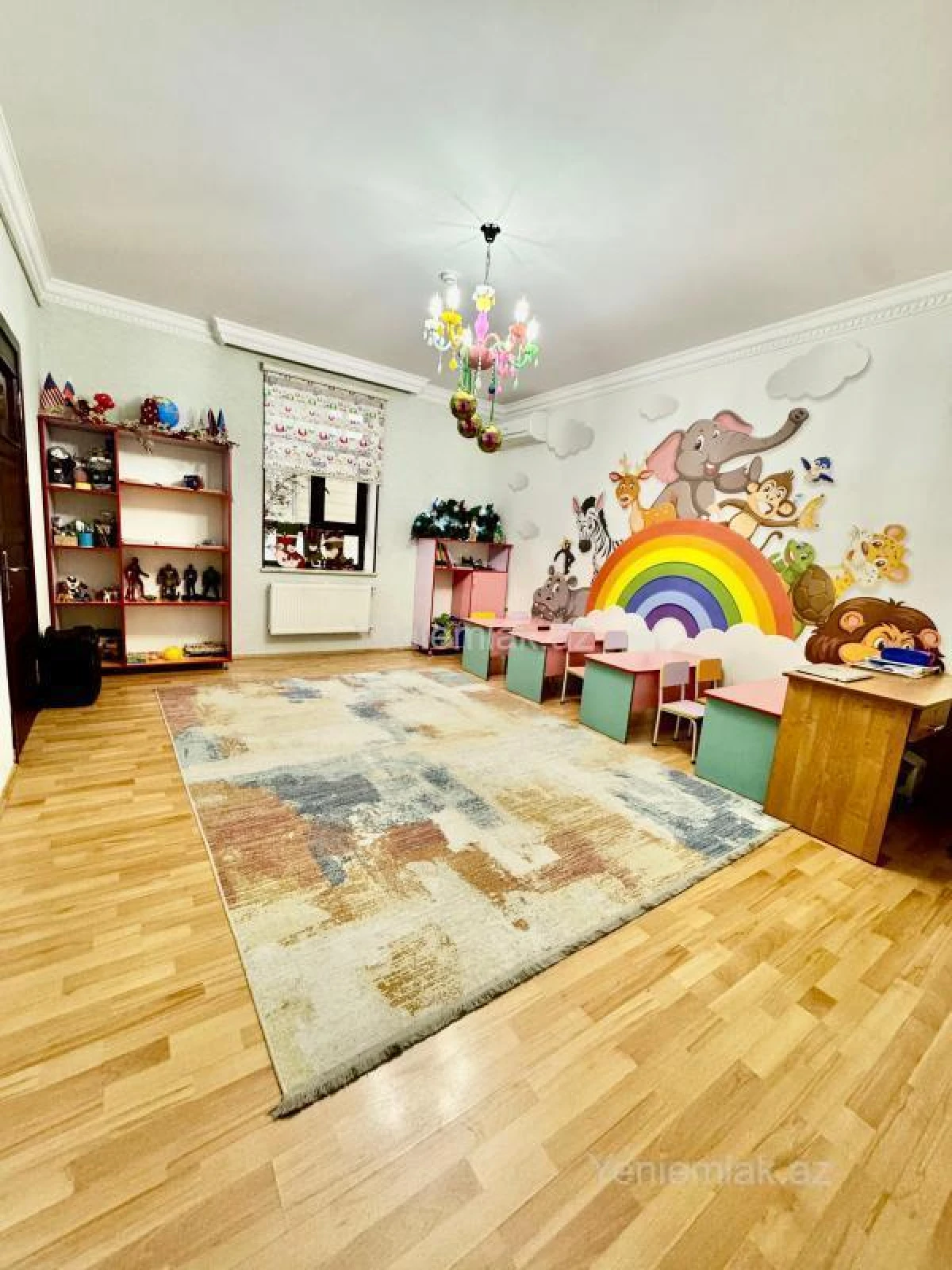 Satılır 16 otaqlı obyekt 2000 m²