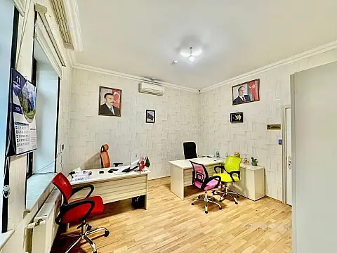 Satılır 16 otaqlı obyekt 2000 m²