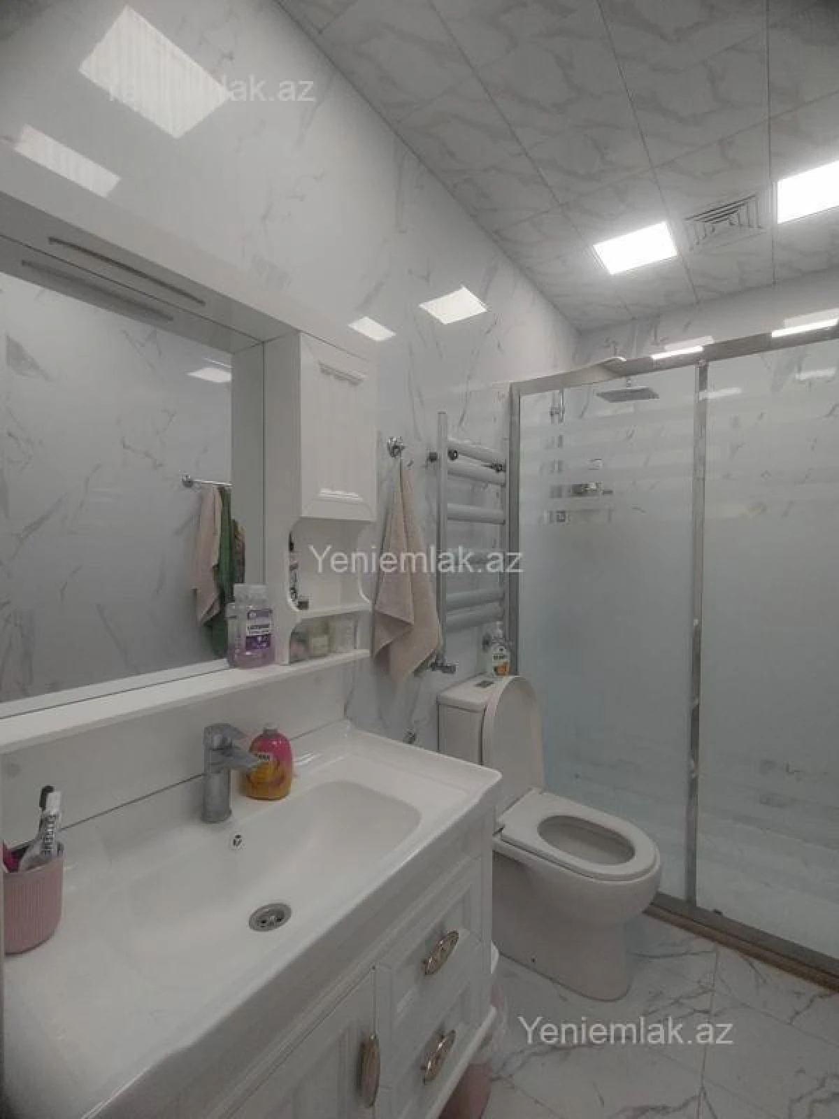 Satılır 4 otaqlı yeni tikili 220 m²