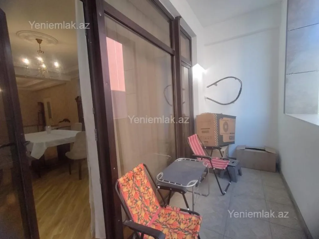 Satılır 4 otaqlı yeni tikili 220 m²