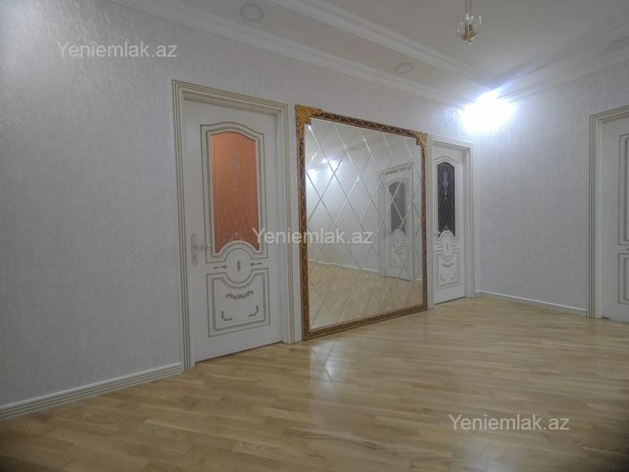 Satılır 4 otaqlı yeni tikili 220 m²