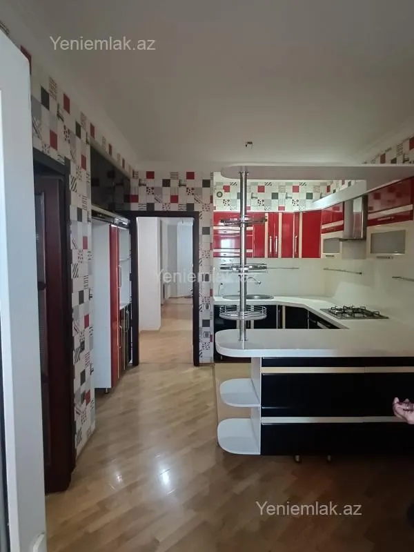 Satılır 3 otaqlı yeni tikili 112 m²