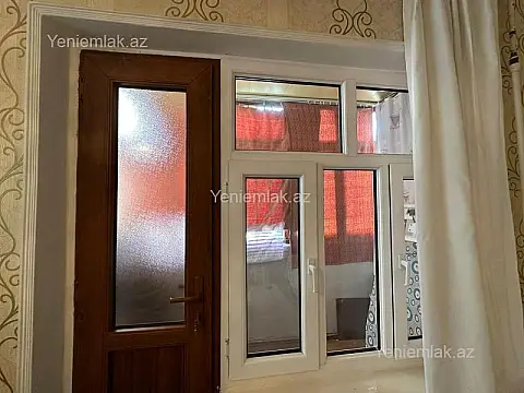 Satılır 2 otaqlı köhnə tikili 65 m²