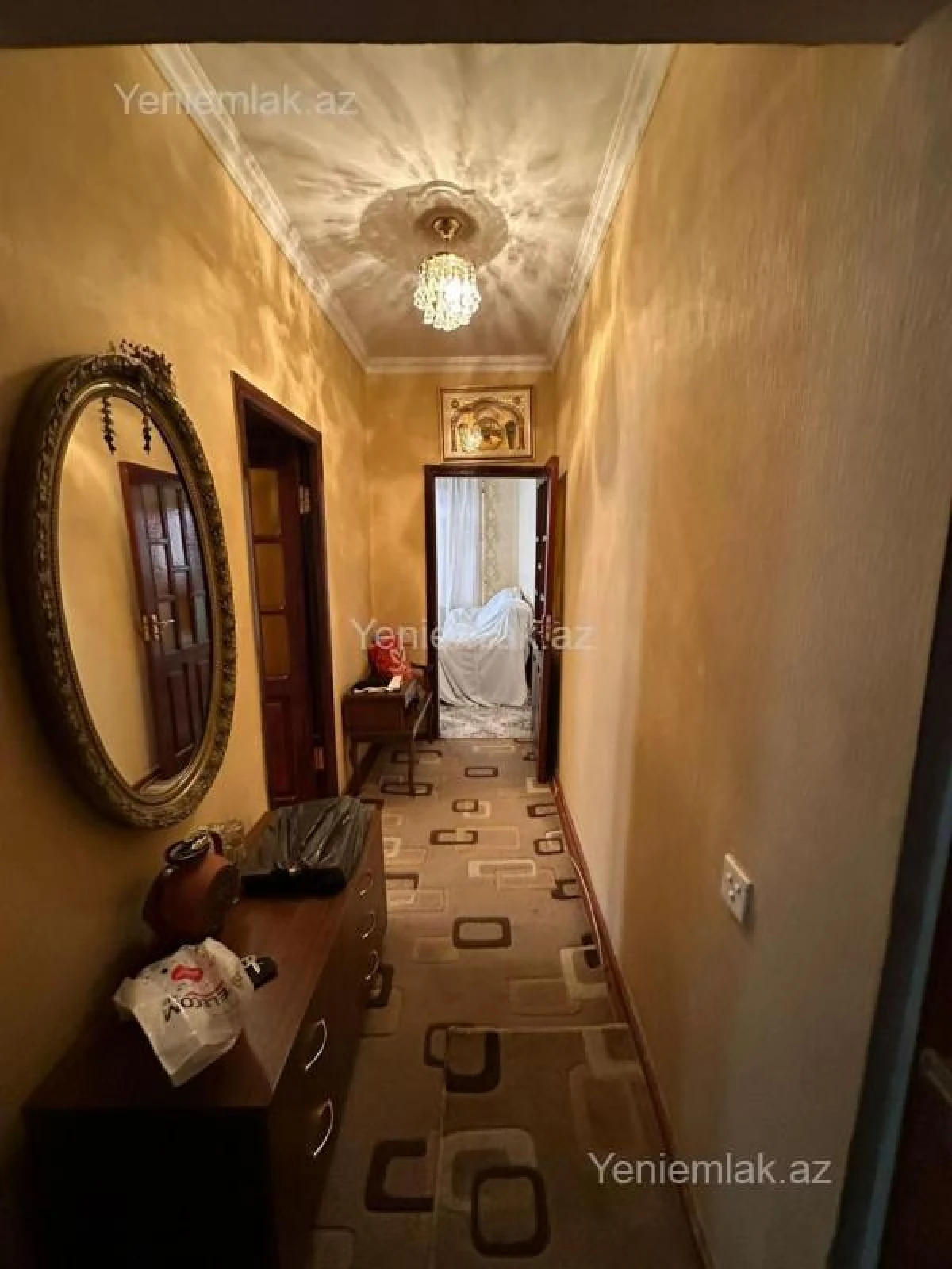 Satılır 2 otaqlı köhnə tikili 65 m²