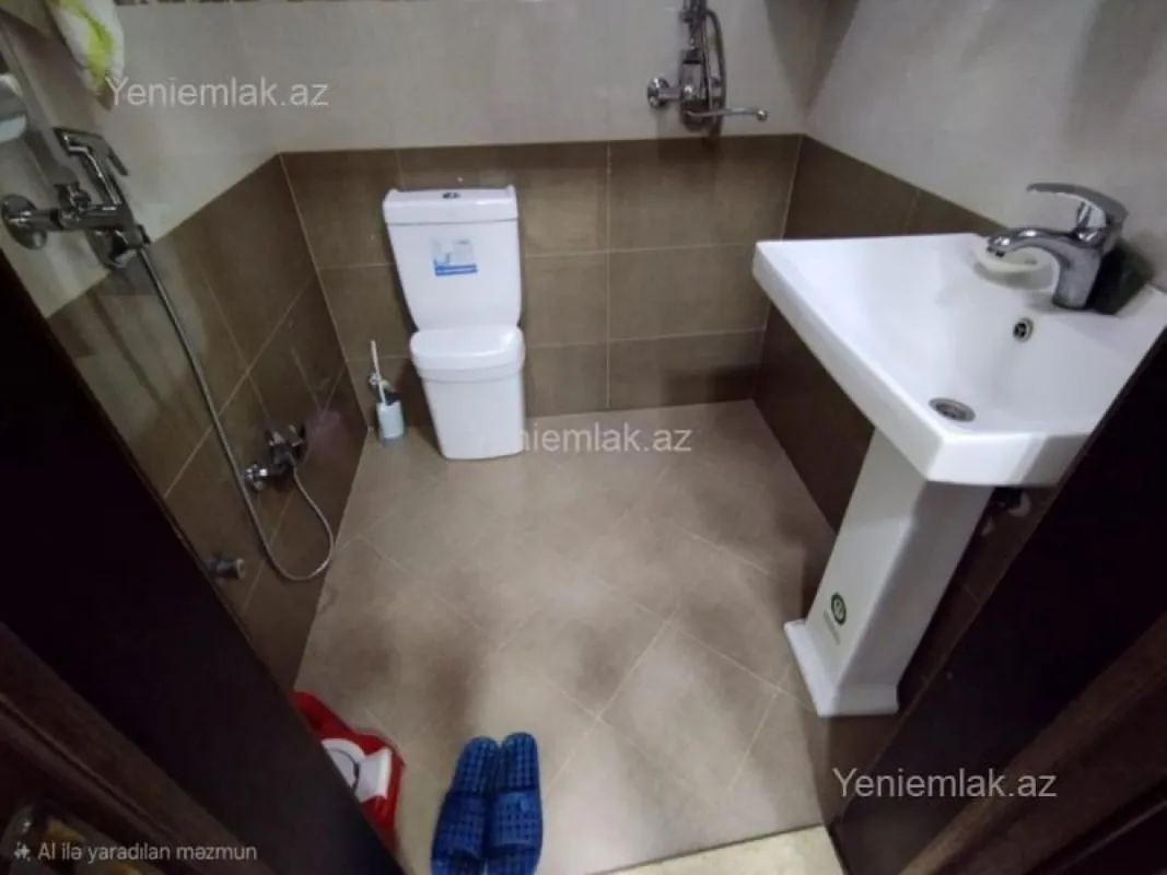 Satılır 3 otaqlı köhnə tikili 80 m²