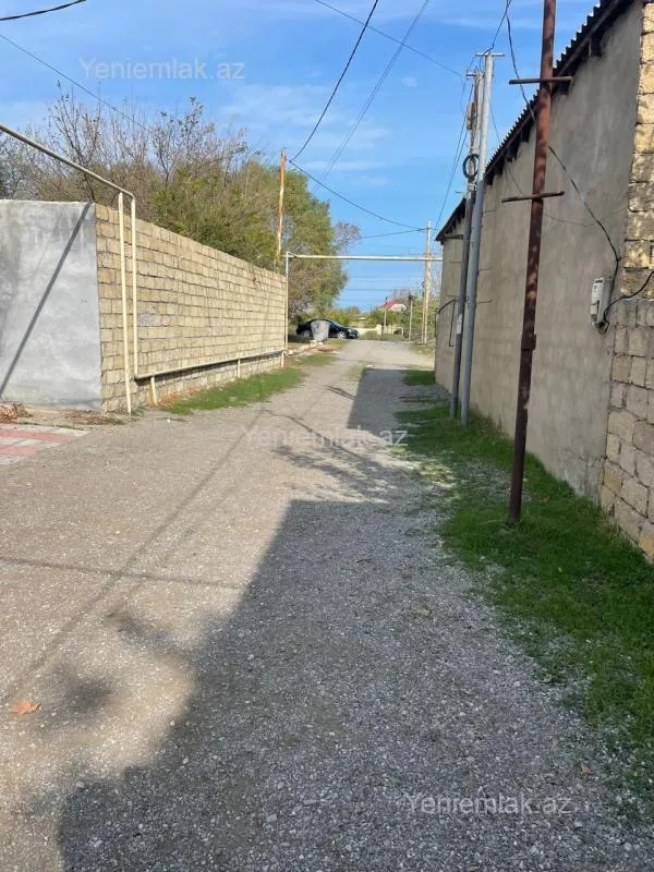 Satılır 4 otaqlı həyət evi 100 m²