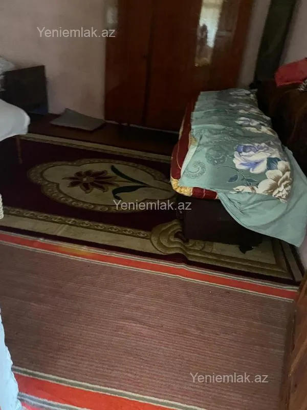 Satılır 4 otaqlı həyət evi 100 m²