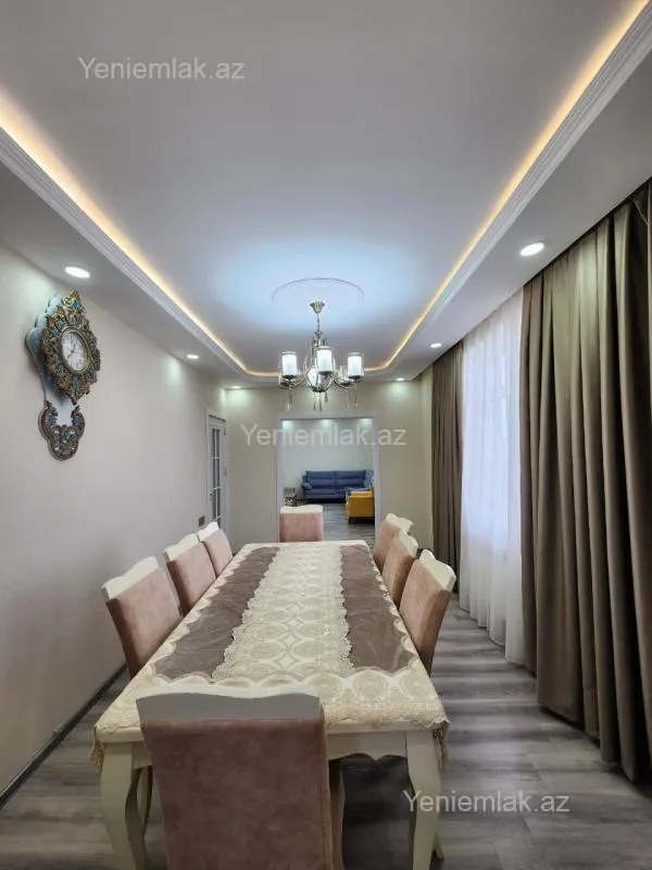 Satılır 5 otaqlı köhnə tikili 110 m²