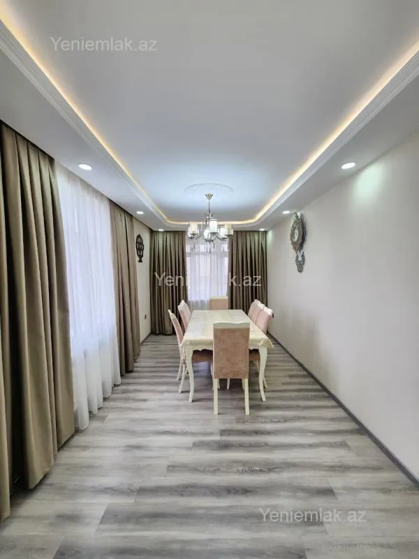 Satılır 5 otaqlı köhnə tikili 110 m²