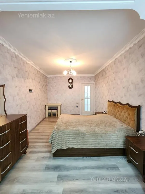 Satılır 5 otaqlı köhnə tikili 110 m²