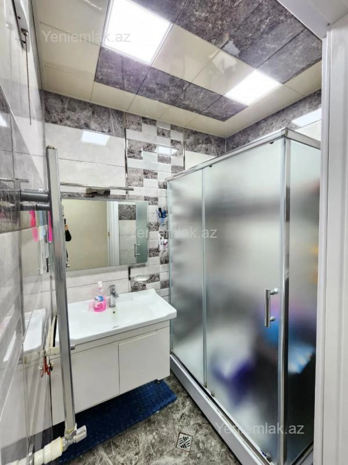 Satılır 5 otaqlı köhnə tikili 110 m²