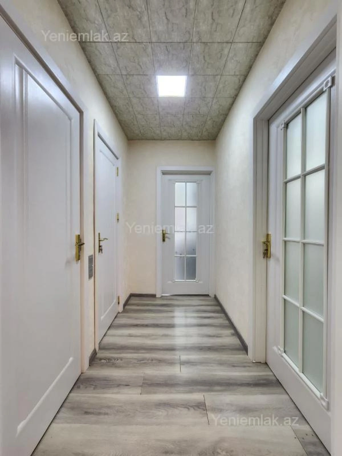 Satılır 5 otaqlı köhnə tikili 110 m²