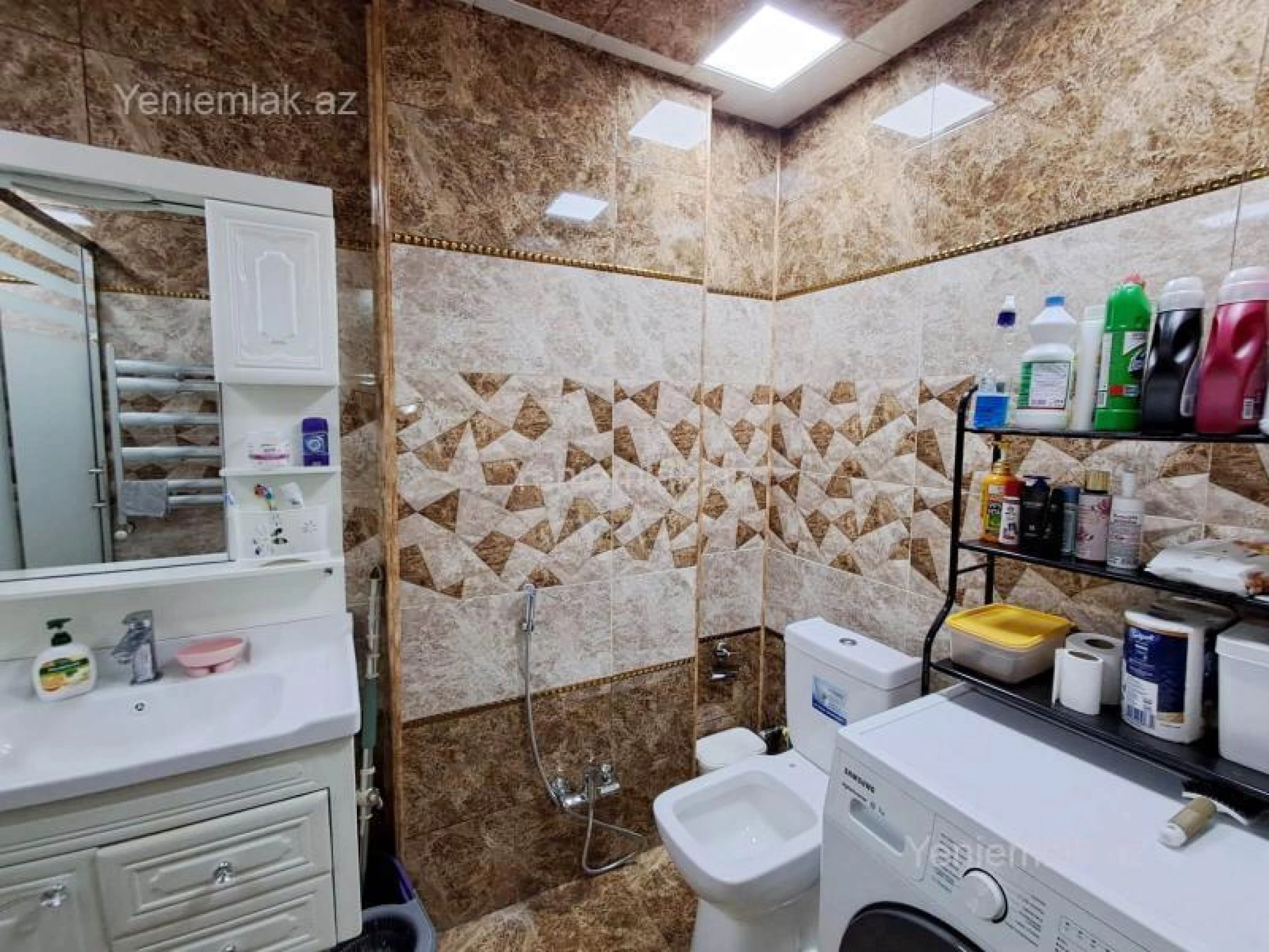 Satılır 2 otaqlı yeni tikili 65 m²