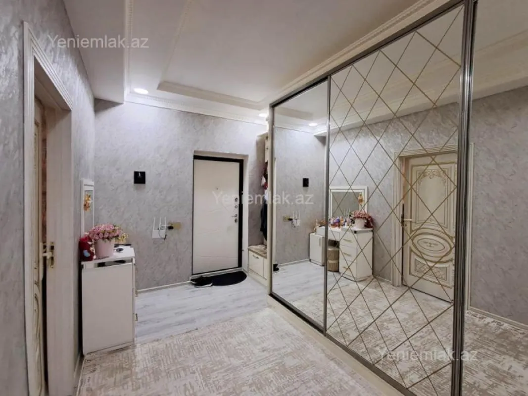 Satılır 2 otaqlı yeni tikili 65 m²