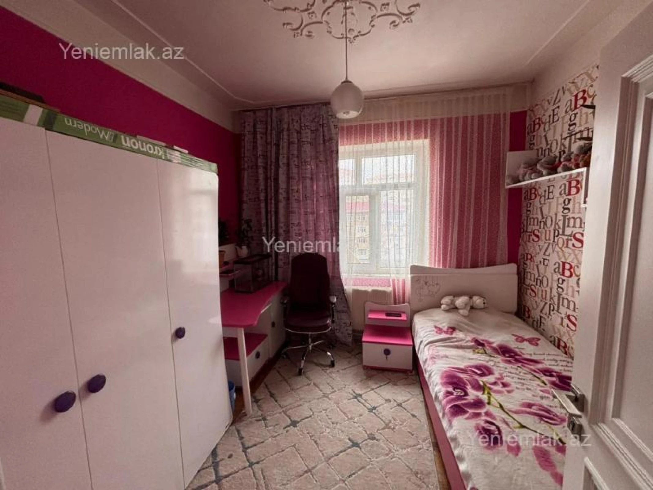 Satılır 4 otaqlı köhnə tikili 95 m²