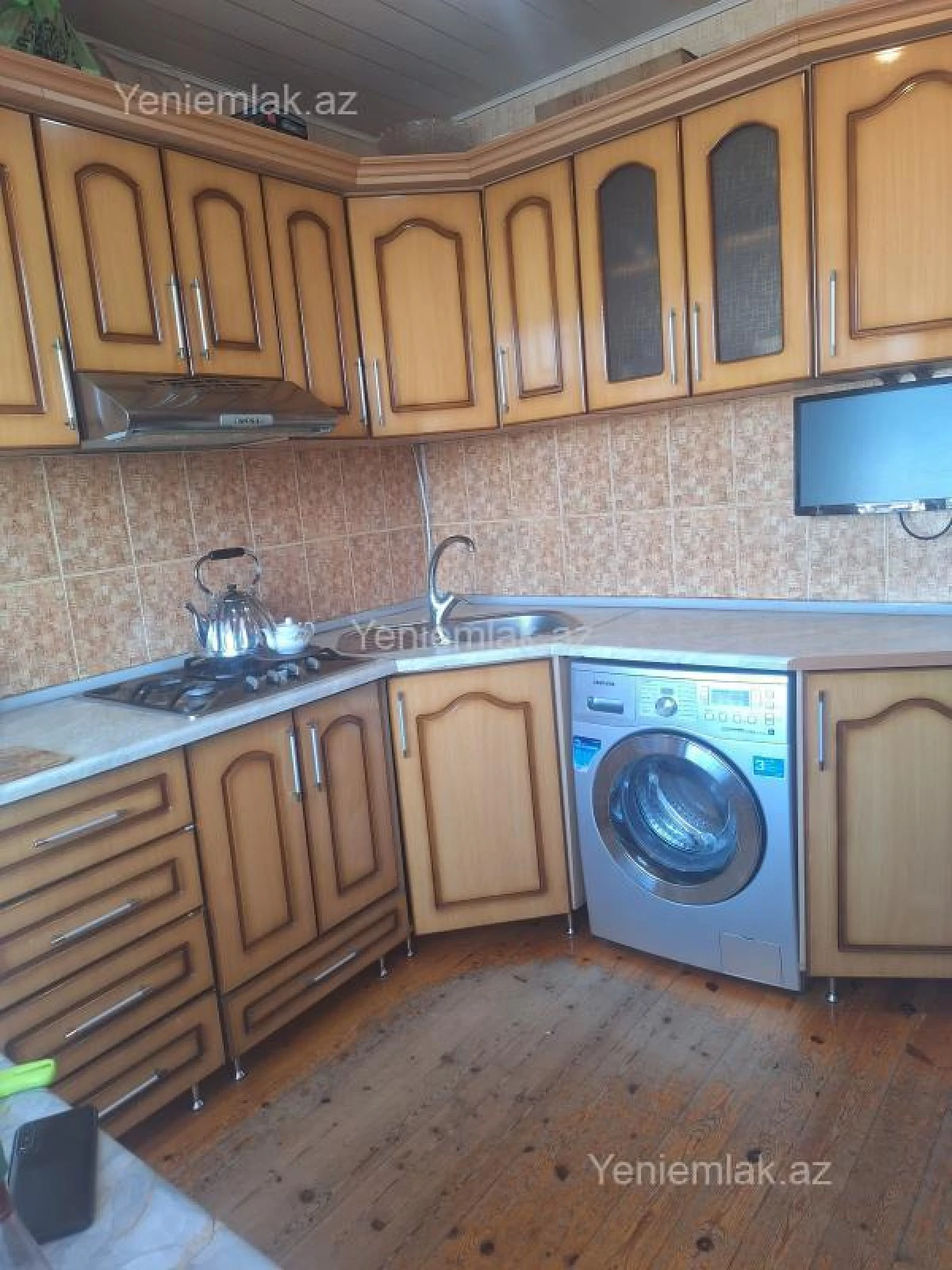 Satılır 2 otaqlı köhnə tikili 60 m²