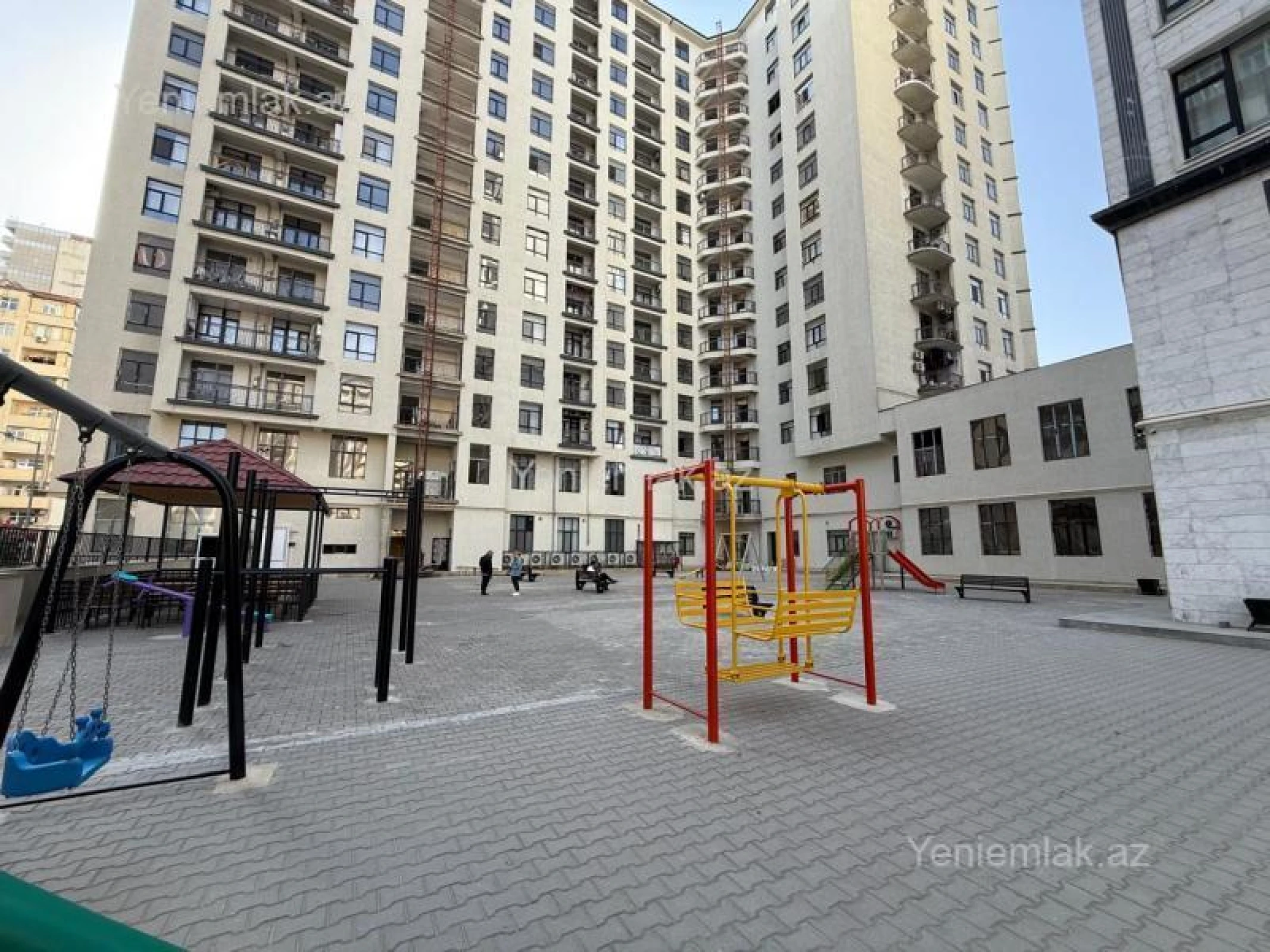 Satılır 2 otaqlı yeni tikili 69 m²