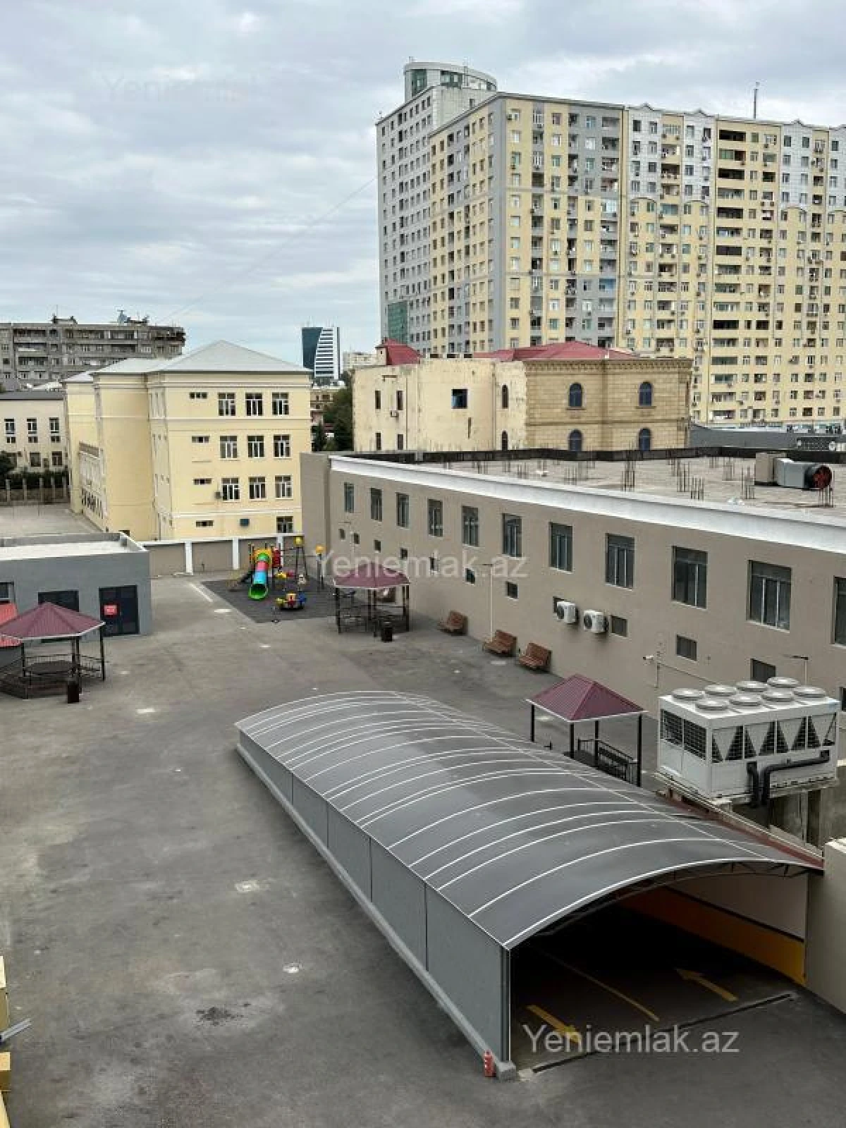 Satılır 3 otaqlı yeni tikili 105 m²