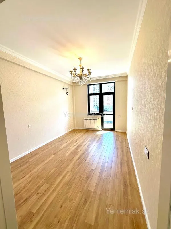 Satılır 3 otaqlı yeni tikili 105 m²