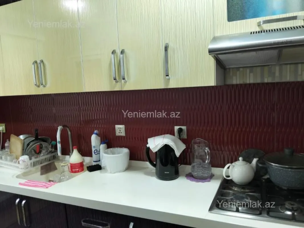 Satılır 3 otaqlı köhnə tikili 69 m²