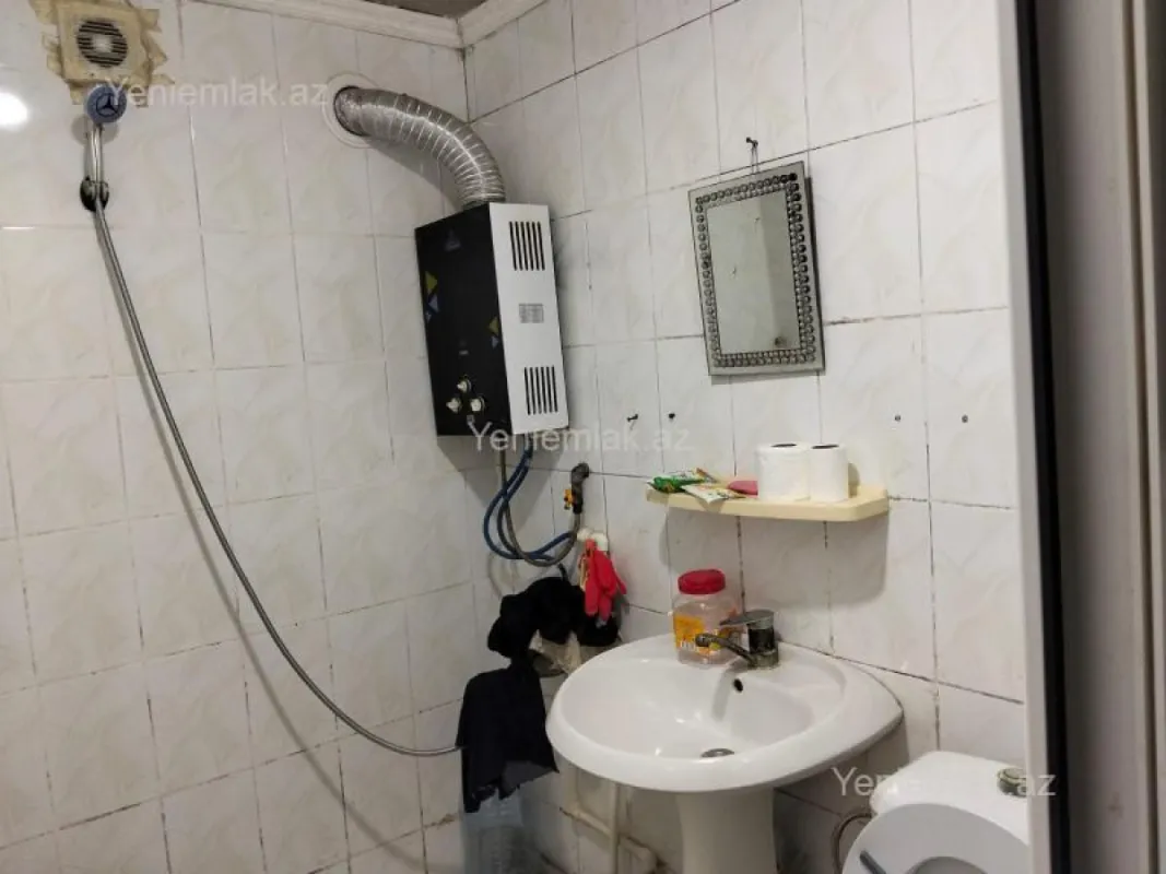 Satılır 2 otaqlı köhnə tikili 47 m²