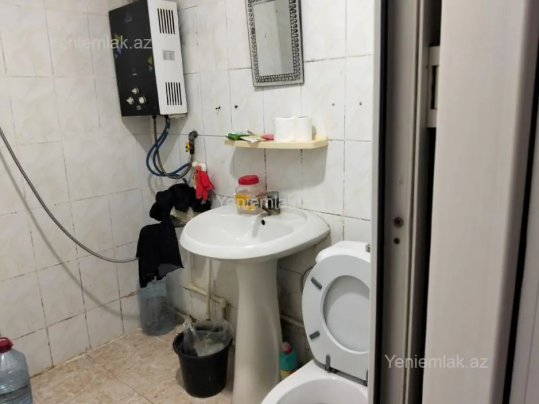 Satılır 2 otaqlı köhnə tikili 47 m²