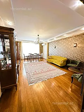 Satılır 3 otaqlı yeni tikili 130 m²