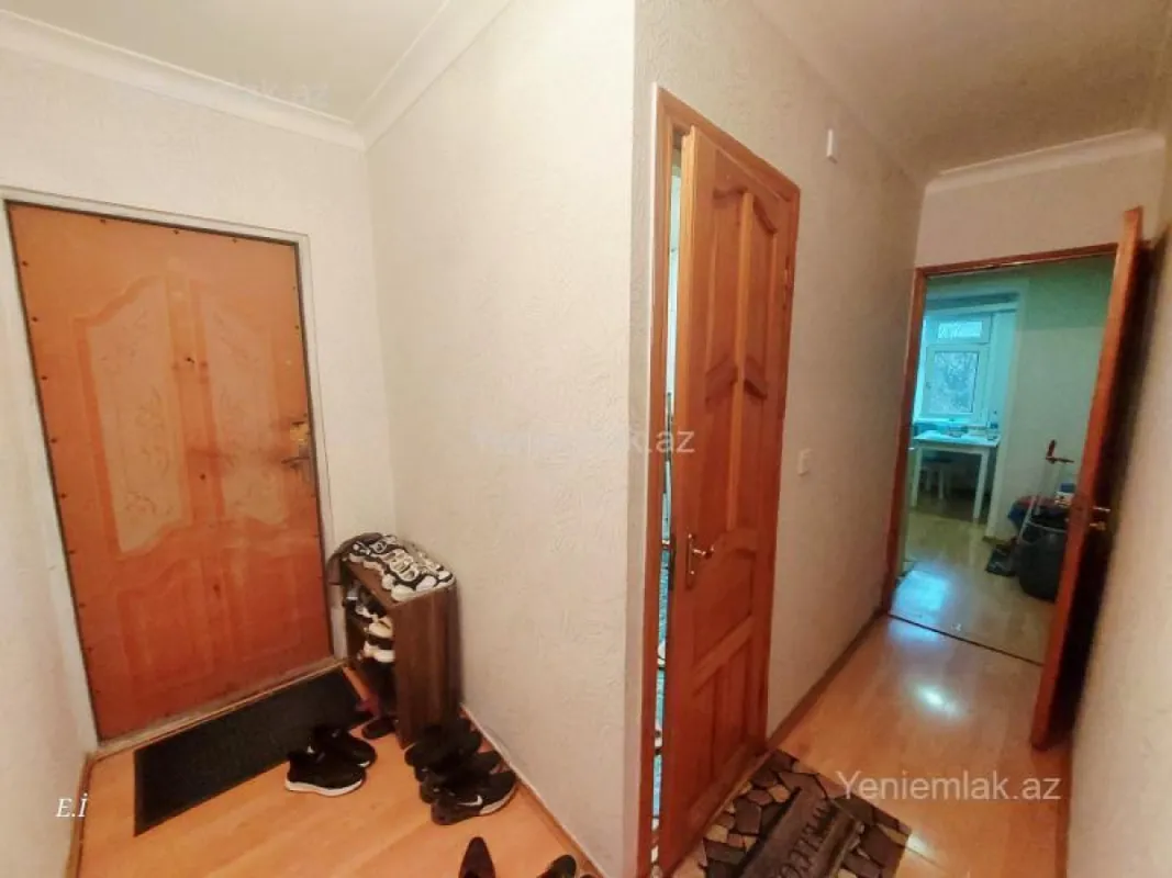 Satılır 3 otaqlı köhnə tikili 75 m²