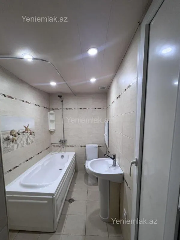 Satılır 3 otaqlı yeni tikili 80 m²