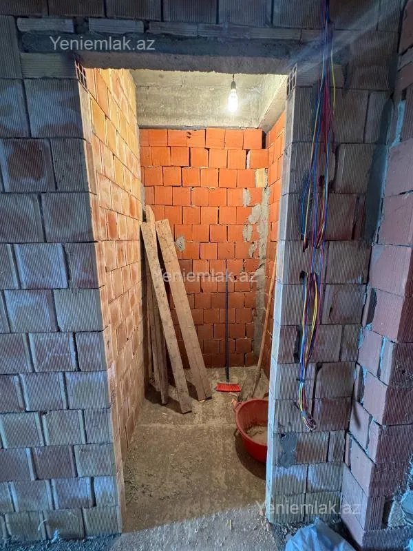 Satılır 3 otaqlı yeni tikili 92 m²