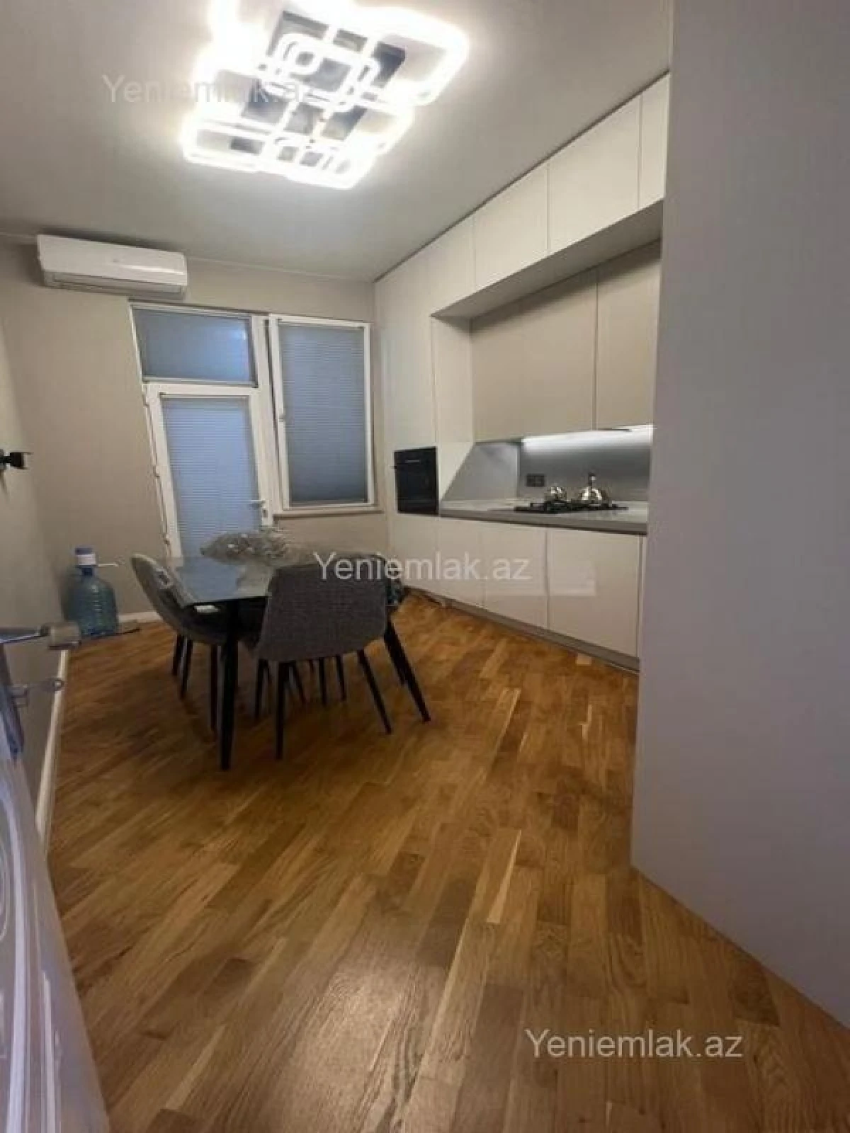 Satılır 4 otaqlı yeni tikili 120 m²