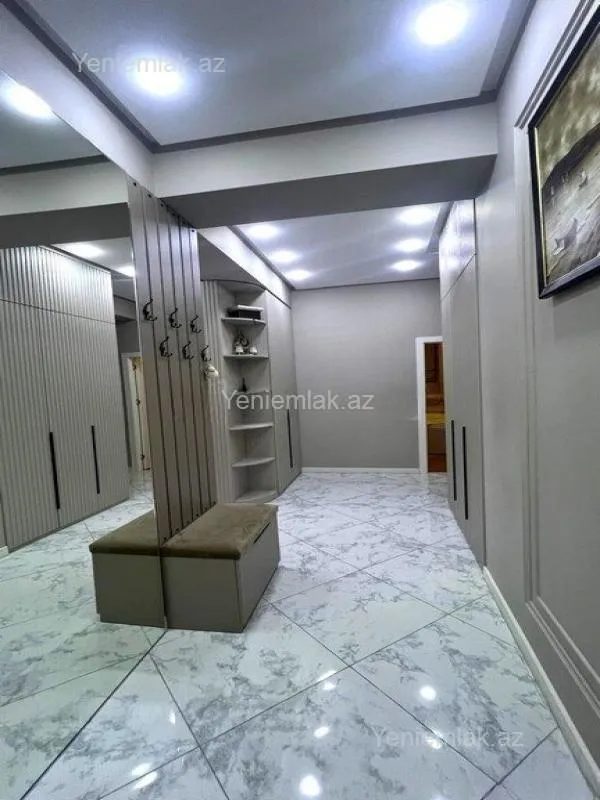 Satılır 4 otaqlı yeni tikili 120 m²