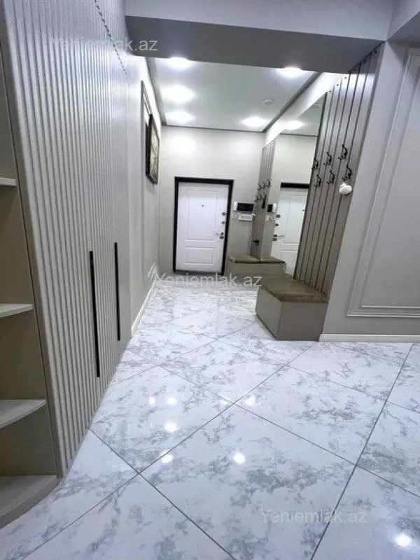 Satılır 4 otaqlı yeni tikili 120 m²
