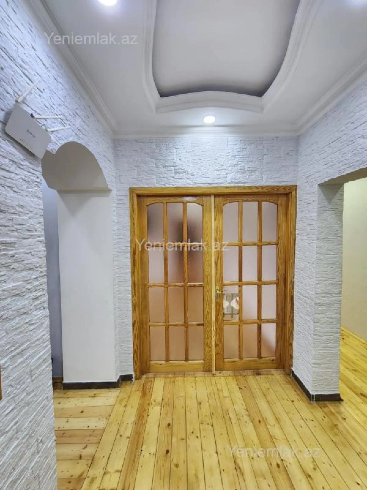 Satılır 4 otaqlı köhnə tikili 82 m²