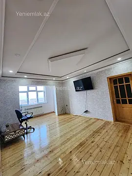Satılır 4 otaqlı köhnə tikili 82 m²