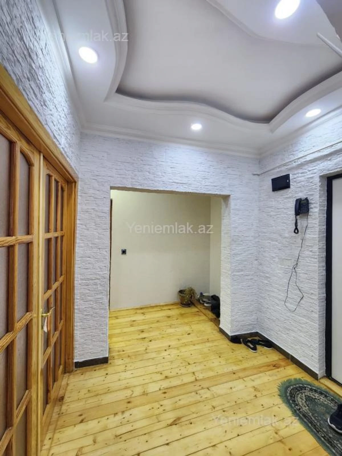Satılır 4 otaqlı köhnə tikili 82 m²