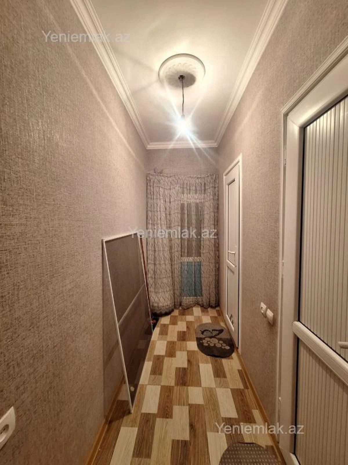 Satılır 4 otaqlı köhnə tikili 82 m²