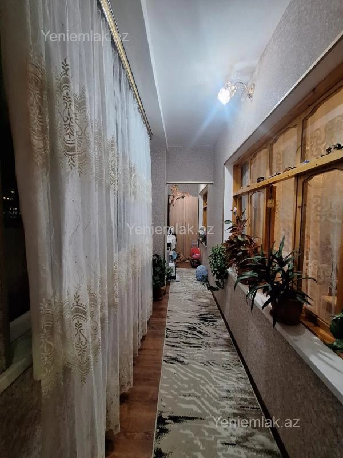 Satılır 4 otaqlı köhnə tikili 82 m²