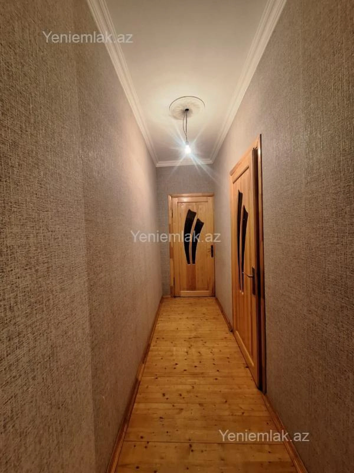 Satılır 4 otaqlı köhnə tikili 82 m²