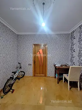 Satılır 4 otaqlı köhnə tikili 82 m²