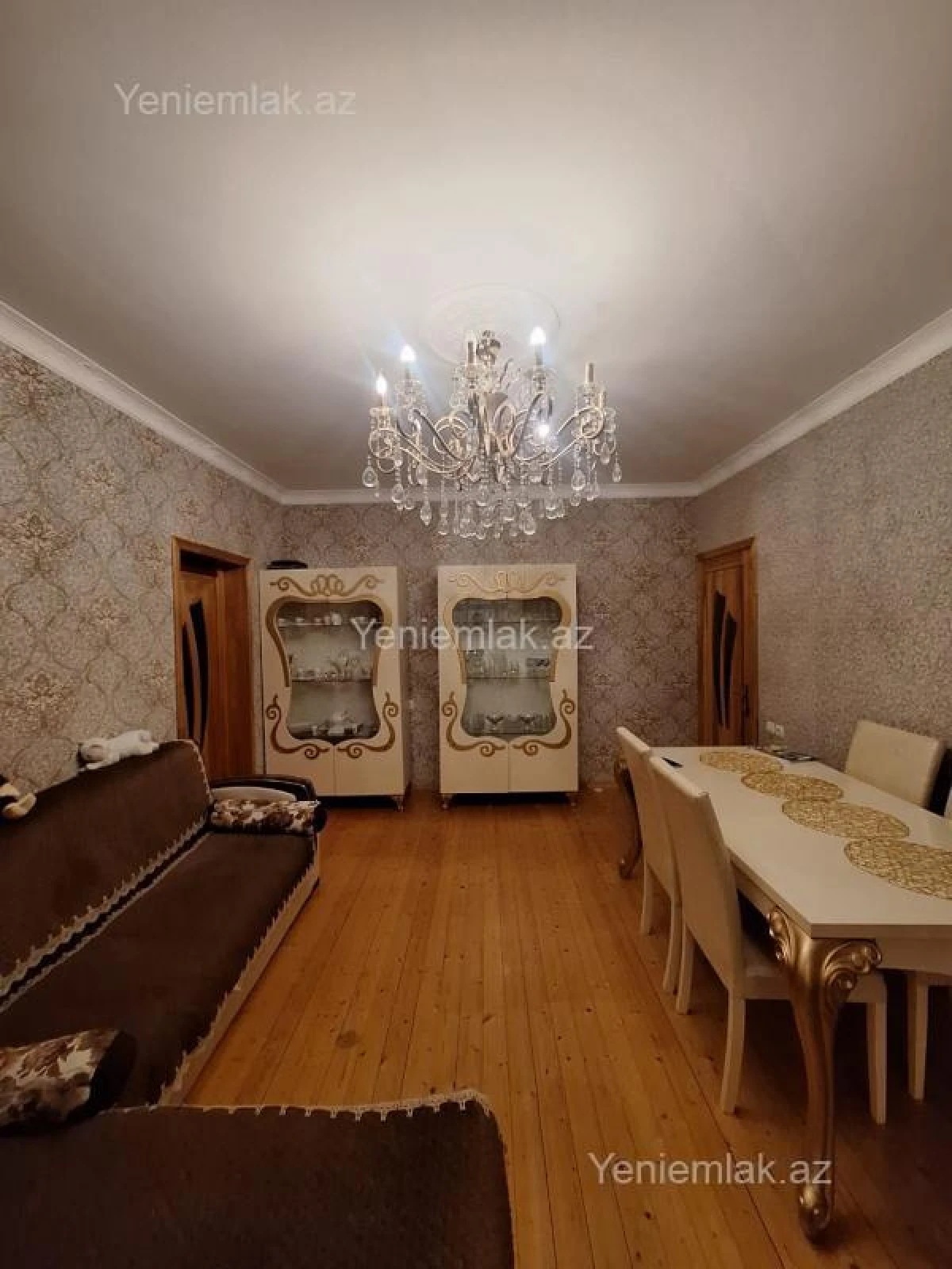Satılır 4 otaqlı köhnə tikili 82 m²